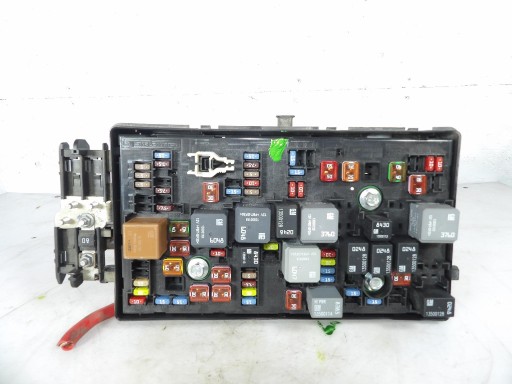OPEL INSIGNIA A 2.0CDTI compartment of fuses 13255300