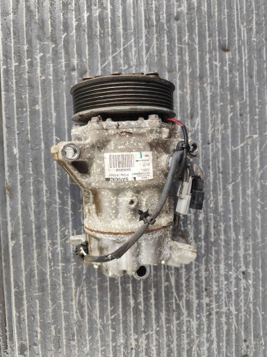 RENAULT CLIO V compressor; compressor of the air conditioning 926005450R
