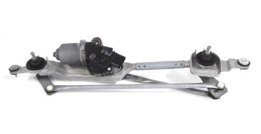 ДВИГУН СКЛООЧИСНИКА OPEL INSIGNIA A