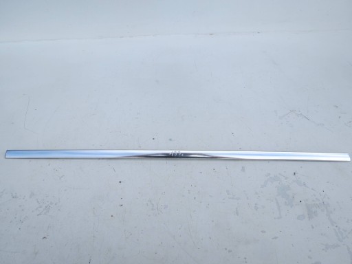 moulding dust CHROM left front VOLVO V70 lll 3.2 B R6 243 KM 07-16r