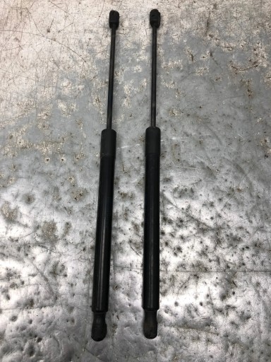 SILOWNIKI bonnet boot AUDI Q3 8U 8U0827552A