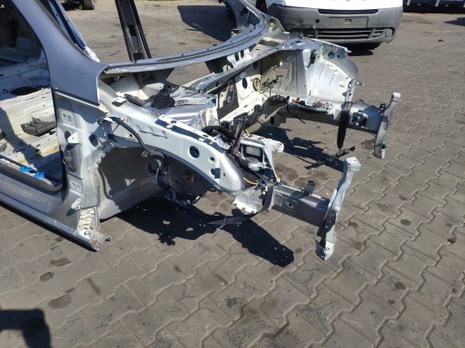 PEUGEOT 308 II T9 front body quarter right