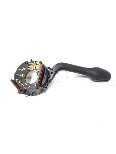 Bouton Indicateurs de direction VOLKSWAGEN POLO BK7 QB91 007