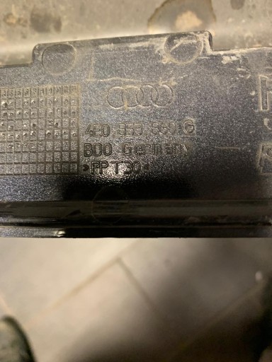 moulage seuil droit AUDI A8 D3 4E0 D3 1