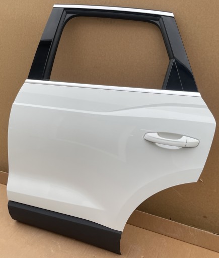 door AUDI Q3 83A LIFT W colour LS9R original as new without MALOWANIA rear part L