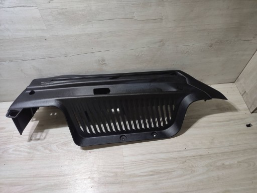 Fiat Tipo 2018 Arrière Bouche buse Droit rolety Support plaque polki rolety Porte coffre hayon