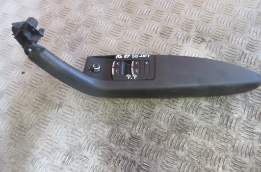 Підлокітник передній правий A3 8P LIFT 5D 8P4959522C