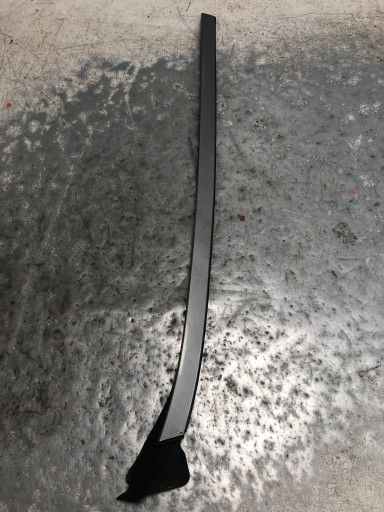 moulding windows CZOLOWEJ left front 792 MERCEDES W212 KOMBI A2126900982