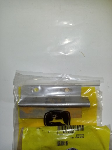 КРОНШТЕЙН JOHN DEERE AH213874