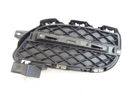 grid of a bumper front front left JAGUAR XJ X351 AW93-15K233-AC