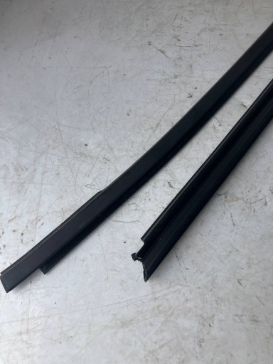 moulding dust door right rear part RENAULT ARKANA KOMPLET