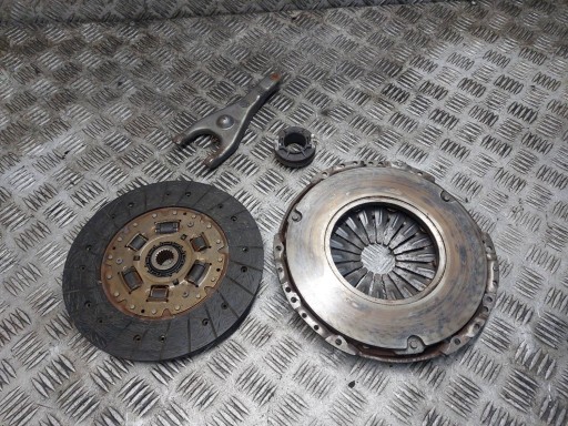Embrayage Disque + de pression + LOZYSKO OPOROWE HYUNDAI I30 et 1.6 CRDI