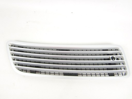 GRIGLIA DEL COFANO DESTRO MERCEDES W221 C775