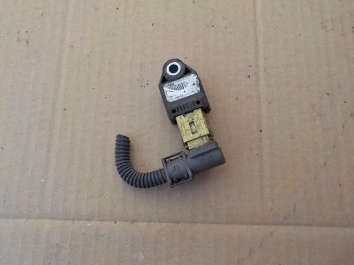 impact sensor toyota avensis T25 89173-05040