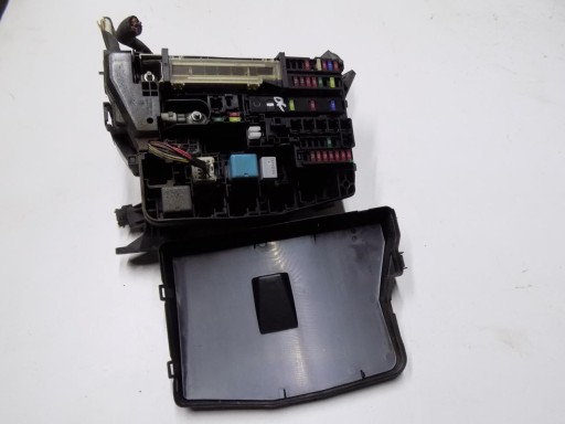 Toyota auris и блок предохранителей 82662-02190