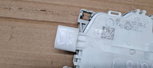 A5 8W S5 lock door left front 6PIN 8X1837015C A4 B9 8W Q5 80A