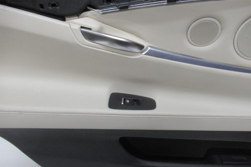 BMW 5GT 2009 side door left rear part
