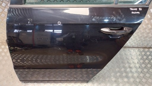 door rear part left VW PASSAT B7 sedan 10
