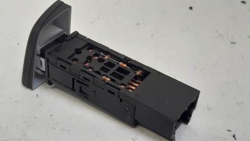 Schalter grzania SITZ 299107638 Chevrolet Captiva