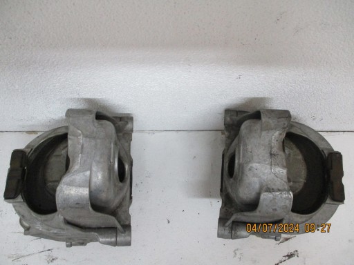 holder engine mount AUDI Q7 4M0199372FF 4M0199371FF