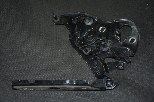 Петля капота ліва передня AUDI Q7 4m0823301a