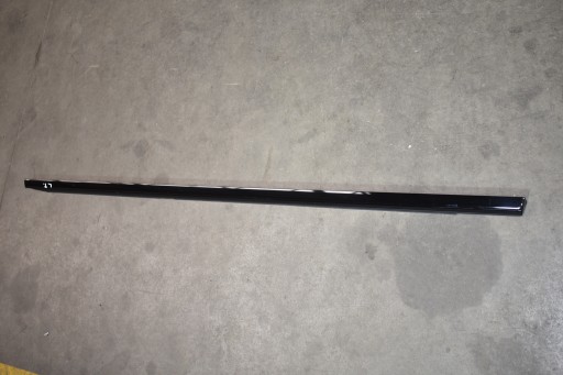 IDEALNA moulding dust door left rear part rear MERCEDES W167 SUV 1