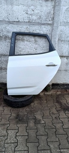 HYUNDAI IX20 7F door left rear part rear. left 2010