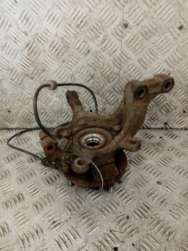 swing of the pivot left front NISSAN TIIDA