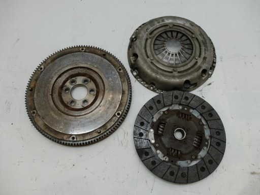 AUDI A3 8P 1.6 8V clutch disc wheel flywheel