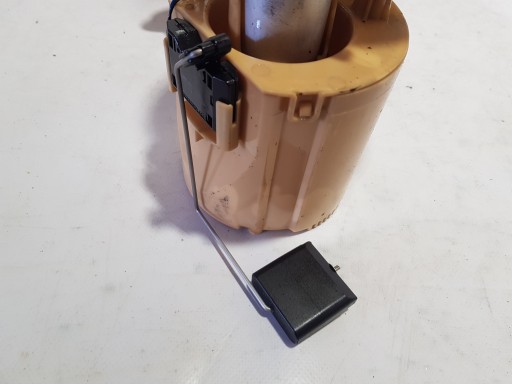 feed pump MERCEDES W212 W218 2124700194 2124700794