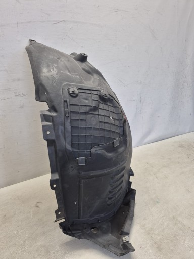 MERCEDES C-KLASA W205 mudguard right front front A2056903201