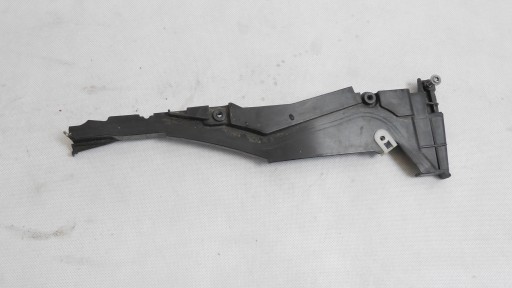 BMW G30 G11 G12 облицовка правая 9334792