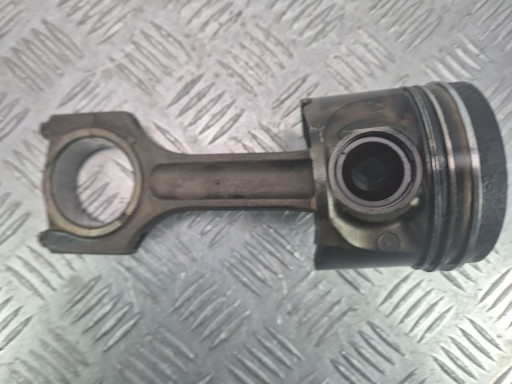 piston with connecting rod BMW 3 Coupe E92 330d M57D30(306D3) 84L104