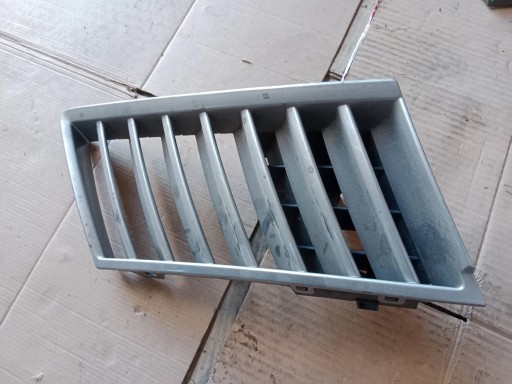 grid grille of a bumper RENAULT VEL SATI 8200164540