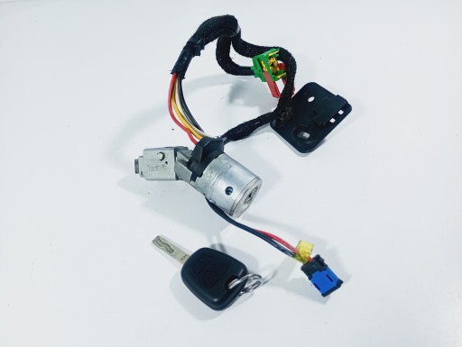 ignition z with key OE 36353100 Peugeot 307 5 door 00-05