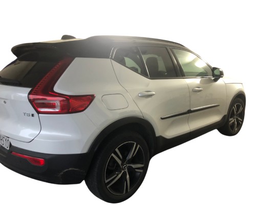 VOLVO XC40 2018+ боковые накладки
