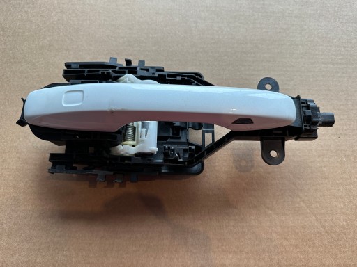 VOLVO XC60 II 18-23 НАРУЖНАЯ РУЧКА ЗАДНЯЯ ПРАВАЯ БЕЗКЛЮЧЕВАЯ С ПОДСВЕТКОЙ