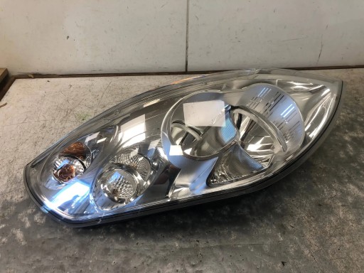 light right front RENAULT MASTER III