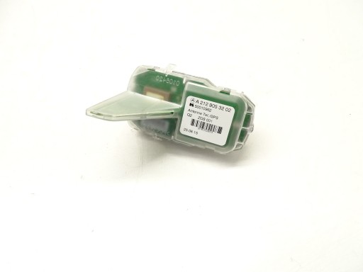 ANTENA RADIA NAVI der Navigation PLETWA MERCEDES CLA W117 A2129053202