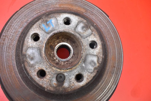 otoč čepu levá záď BMW F30 F31 2.0 D 143 KM 11-16