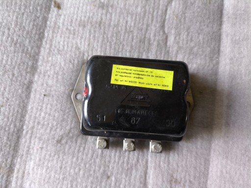 126P - Регулятор генератора фиат 126п.