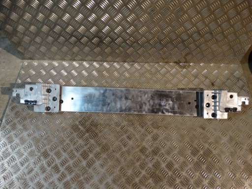 träger POPRZECZNA hinten MERCEDES SL W232 A2326402500