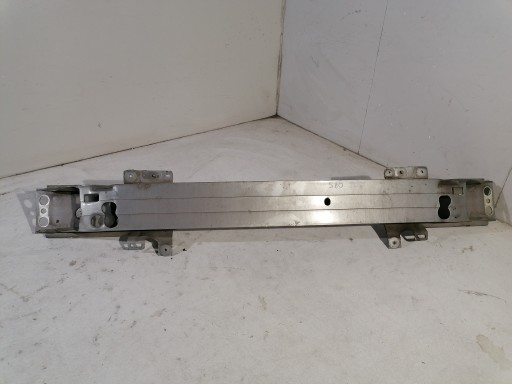 Volvo S80 and sider below bumper front