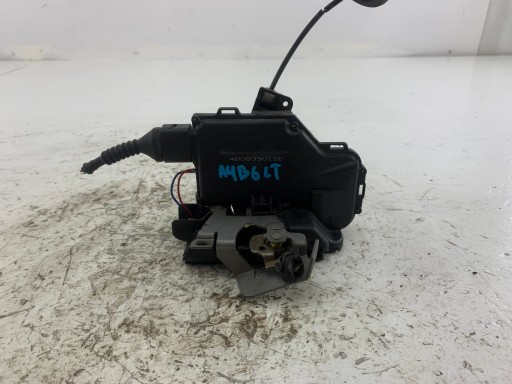 AUDI A4 B6 lock door left rear part 4B0839015D