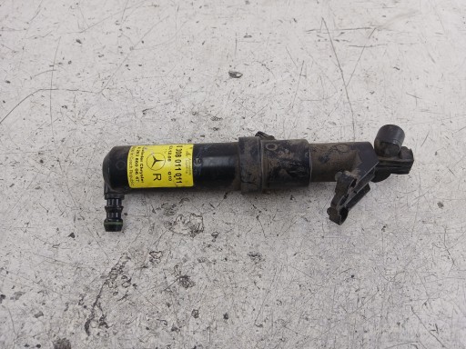 MERCEDES W203 Waschwasserdüse REFLEKTORA Leuchte rechts A2038600647