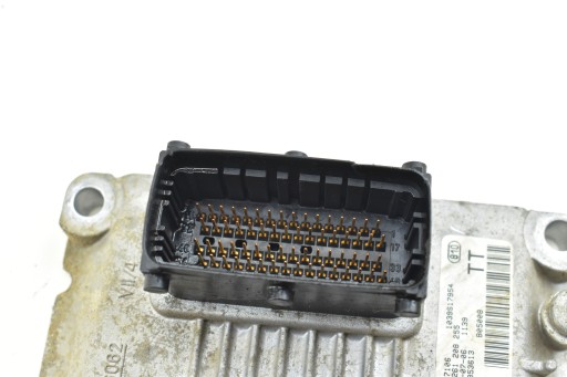 control unit of the engine OPEL MERIVA A 1.4 16V 55353613 0261208255