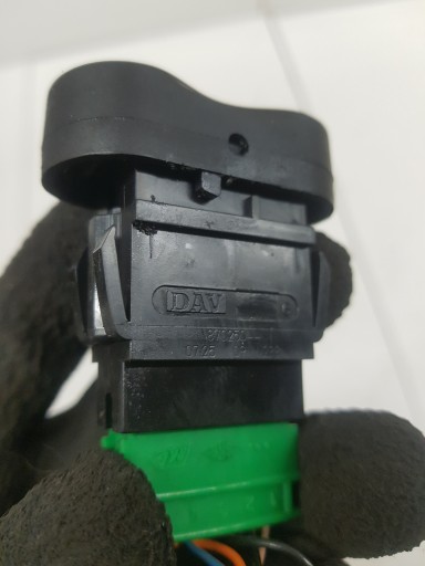 button switch of a lock central DACIA SANDERO