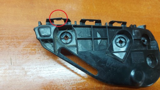 bumper bracket right front front TOYOTA HILUX VIII 15