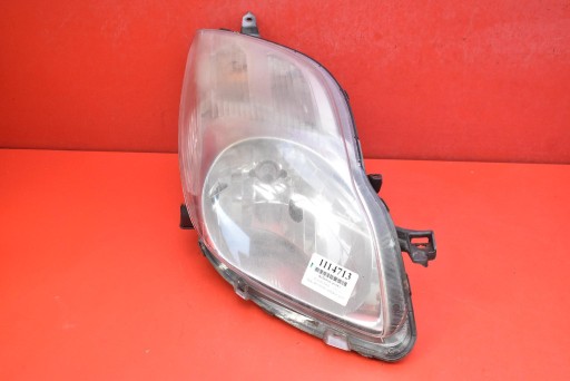REFLEKTOR right light front EU 89902763 TOYOTA YARIS 2 II LIFT 09-12