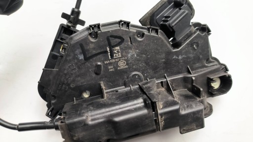 lock door left front EU 5TB837015A VOLKSWAGEN GOLF VII LIFT